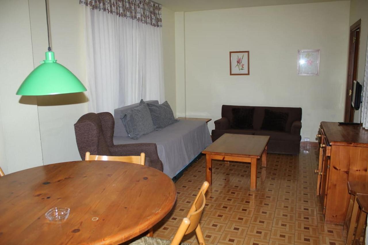 Apartamentos Pessets Adelaida Sort Exteriör bild