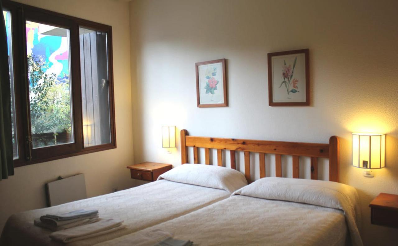 Apartamentos Pessets Adelaida Sort Exteriör bild